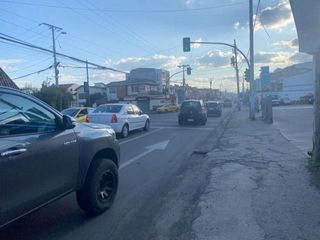 Foto 4 de Excelente terreno comercial en venta 943m2 Av. Hurtado de Mendoza sector Graiman