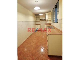 Foto 5 de Venta Departamento Urb. Santa Rosa De Surco