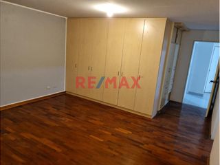 Foto 8 de Venta Departamento Urb. Santa Rosa De Surco