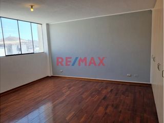 Foto 10 de Venta Departamento Urb. Santa Rosa De Surco