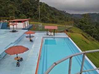Foto 10 de PEDRO V. MALDONADO VENDO TERRENO 2800M2, URB CASCADA AZ. 2 ETAPA