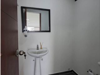 Foto 7 de VENDO OFICINA 37 MTS2,¡Una gran inversión en una ubicación privilegiada!.