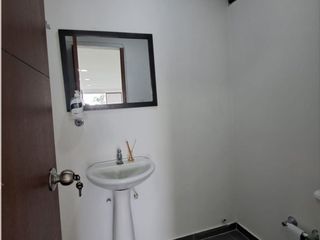 Foto 9 de VENDO OFICINA 37 MTS2,¡Una gran inversión en una ubicación privilegiada!.