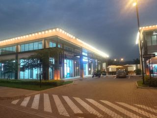 Foto 1 de Alquiler Local Costa Brisa Plaza