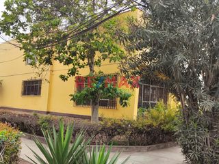 Foto 2 de Se Vende Casa Como Terreno En Pueblo Libre