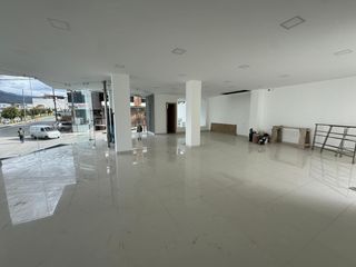 Foto 2 de Local comercial de alquiler en Loja
