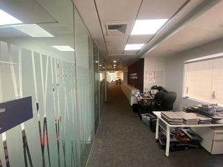 Foto 11 de MODERNA OFICINA, EDIFICIO CON AREAS COMUNES Y CERTIFICACION LEED
