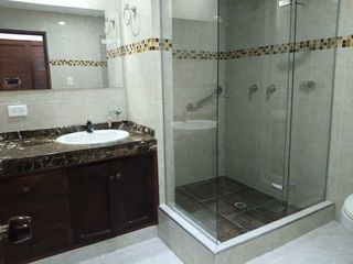 Foto 9 de VENTA HERMOSA  CASA REMODELADA CONDOMINIO CAMINO REAL