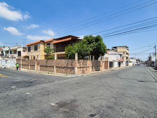 Foto 1 de CASA ESQUINERA BARRIO DEL SEGURO