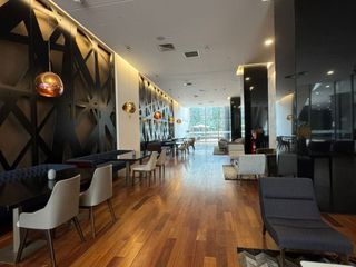 Foto 1 de Oficina corporativa de 439 m² con vista Golf Los Incas - Surco