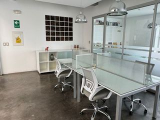 Foto 3 de ALQUILER DE CASA ACONDICIONADA y AMOBLADA PARA OFICINAS EN LINCE