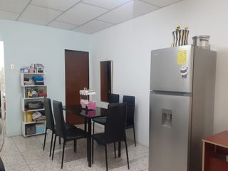 Foto 1 de Venta Casa Sauces 8 Guayaquil