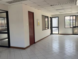Foto 5 de Local Comercial E Industrial en Venta en Ate – Lima