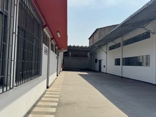 Foto 25 de Local Comercial E Industrial en Venta en Ate – Lima