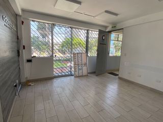 Foto 1 de SE VENDE LOCAL EN SEGUNDO PISO EN AV PERSHING