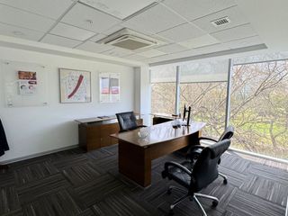 Foto 3 de Oficina Prime Implementada de 421 m² con Vista Al Golf Los Incas en Surco