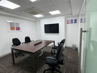 Foto 7 de Oficina Prime Implementada de 421 m² con Vista Al Golf Los Incas en Surco