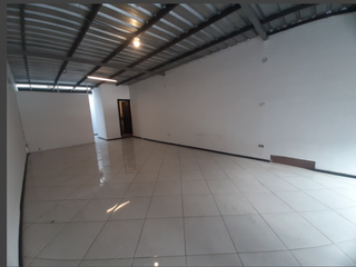 Foto 6 de LOCAL EN ARRIENDO – AV. GENERAL RUMIÑAHUI A POCOS MINUTOS DE LA ESPE – VALLE DE LOS CHILLOS ZONA DE ALTO TRAFICO