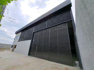Foto 1 de galpon de alquiler en manta parroquia tarqui L/F