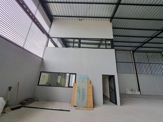 Foto 6 de galpon de alquiler en manta parroquia tarqui L/F