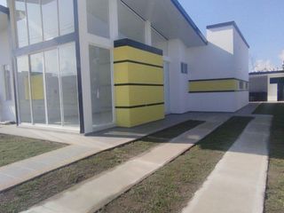 Foto 1 de ESPECTACULAR CASA QUINTA