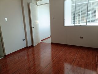 Foto 4 de VENTA DE UN HERMOSO TRIPLEX EN SMP