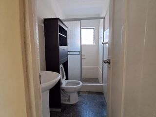 Foto 10 de Departamento en venta Unidad Vecinal N° 3 – Cercado de Lima $ 80,000