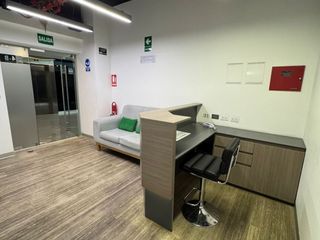 Foto 8 de Oficina Prime Implementada de 253 m² con Vista Al Golf Los Incas en Surco