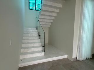 Foto 3 de Casa en venta, Urb. Aires de Batán -  vía Samborondón