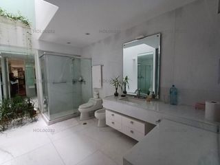 Foto 9 de Hermosa casa finos acabados
