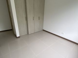 Foto 15 de Vendo Apto Valle Del Lili Segundo Piso