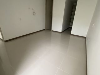Foto 16 de Vendo Apto Valle Del Lili Segundo Piso