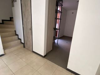 Foto 4 de VENDO CASA EN CONDOMINIO Prados Del Limonar  Cali - Sur Central