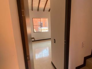 Foto 18 de VENDO CASA EN CONDOMINIO Prados Del Limonar  Cali - Sur Central