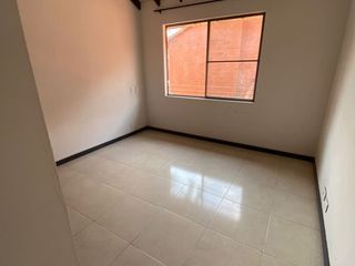 Foto 23 de VENDO CASA EN CONDOMINIO Prados Del Limonar  Cali - Sur Central