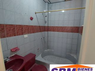 Foto 11 de De Oportunidad En Machala En la Urbanización Las Crucitas Se Vende Casa Independiente