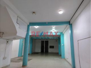 Foto 4 de Se Alquila Local Comercial De 120 M2
