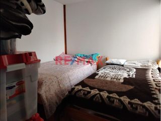 Foto 20 de Venta De Casa De Dos Pisos Mas Azotea En Villa Club 2