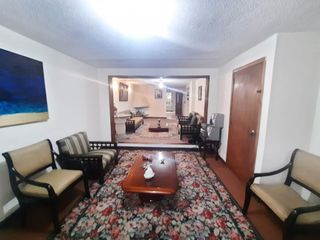 Foto 1 de SE VENDE CASA EN LAS VILLAS PARA VIVIENDA O USO COMERCIAL