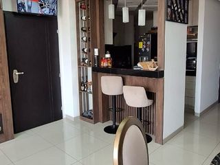 Foto 3 de Venta de departamento en Urb. Romareda, Av. Narcisa de Jesús