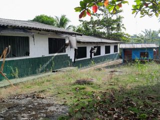 Foto 1 de Vendo Lote con Instalaciones para Jardín Infantil
