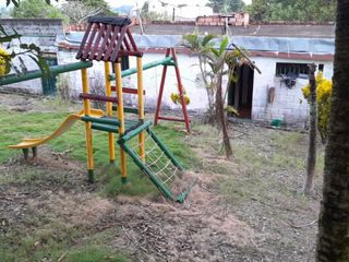 Foto 5 de Vendo Lote con Instalaciones para Jardín Infantil