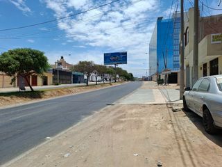 Foto 3 de ALQUILER DE LOCAL COMERCIAL EN AV. JORGE BASADRE - A MEDIA CUADRA DE UTP TACNA