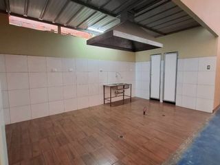 Foto 5 de ALQUILER DE LOCAL COMERCIAL EN AV. JORGE BASADRE - A MEDIA CUADRA DE UTP TACNA
