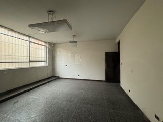 Foto 4 de Alquilo Local Comercial 310 m2 Piso 2 Chacarios Centro de Lima