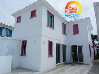 Foto 3 de Vendo Casa Nueva en Playas, Vía Playas a Posorja, Ciudadela Bahia Muyuyo