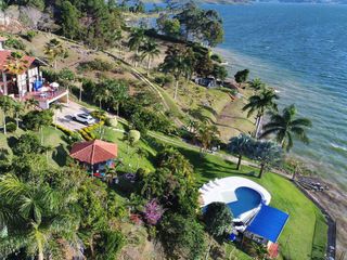 Foto 2 de Venta Casa Finca en Lago Calima