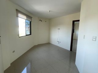 Foto 19 de En alquiler amplia casa esquinera en Ciudad Celeste