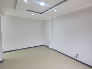 Foto 19 de En alquiler casa remodelada de 4 dormitorios en Ciudad Celeste, Samborondon
