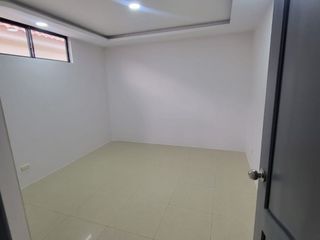 Foto 30 de En alquiler casa remodelada de 4 dormitorios en Ciudad Celeste, Samborondon